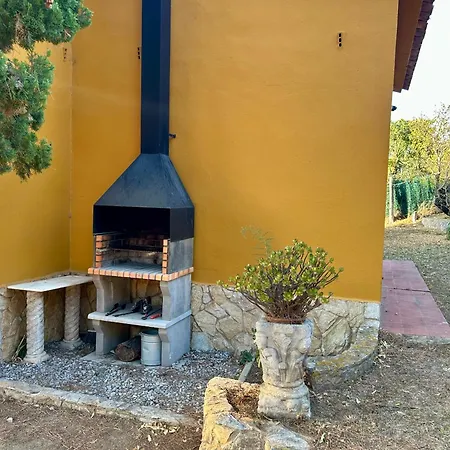 Casa Amb Piscina I Jardí A Per 6 Persones *