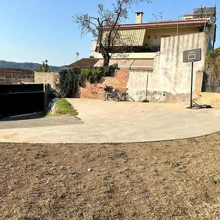 Casa Amb Piscina I Jardi A Per 6 Persones Holiday home Palamos