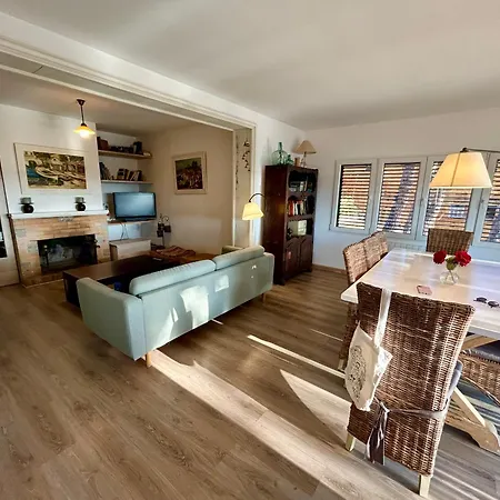 Casa Amb Piscina I Jardi A Per 6 Persones Holiday home *