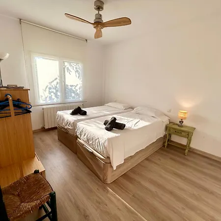 Holiday home Casa Amb Piscina I Jardi A Per 6 Persones Palamos
